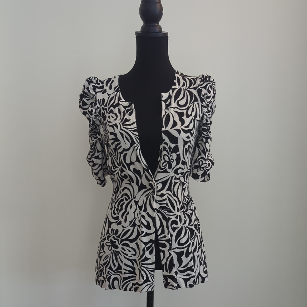INC International Concepts Graphic Monochrome Puff Sleeve Short Sleeve Cardigan - Picture 6 of 7